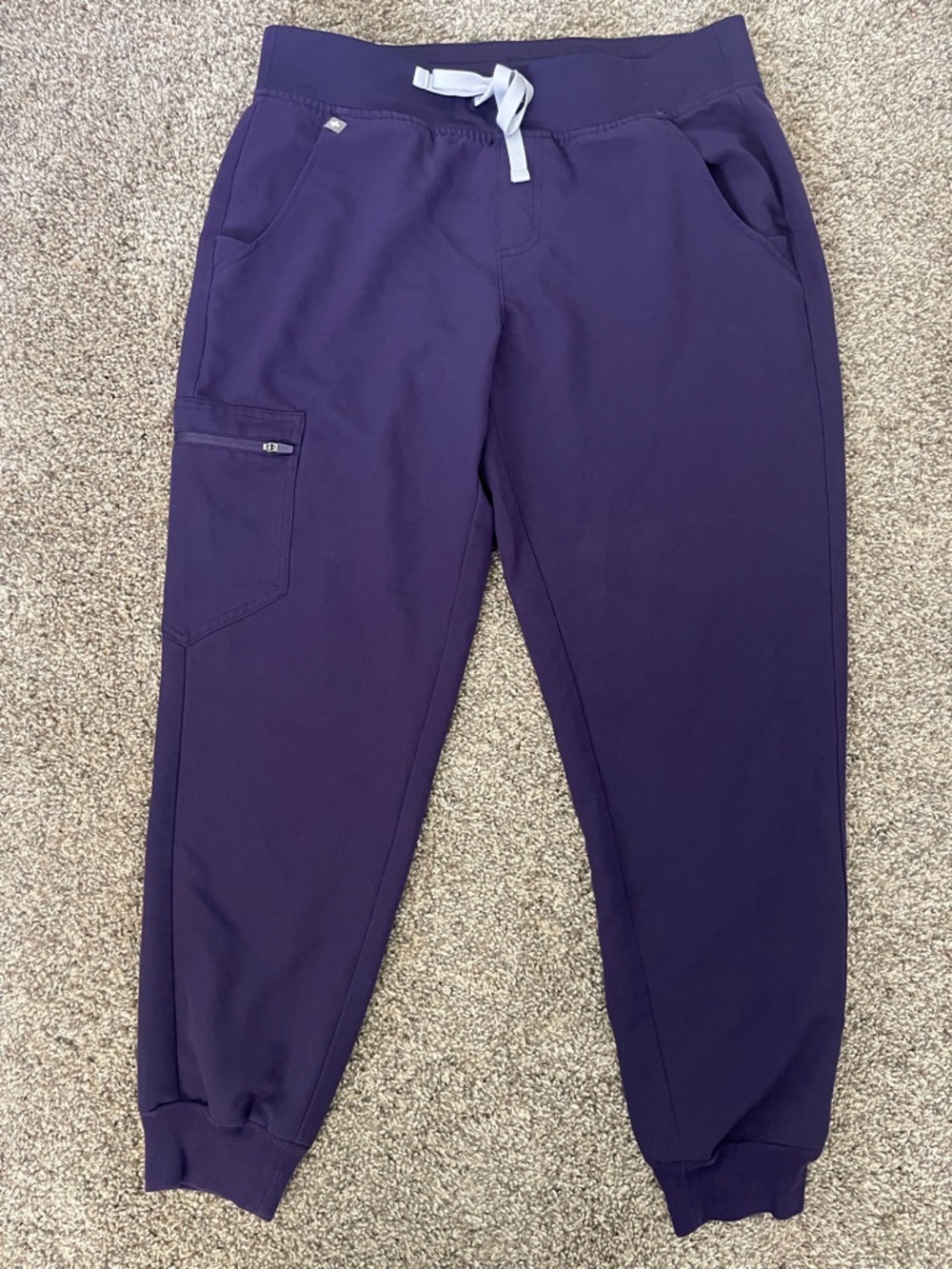 Women’s Figs Technical Collection  Zamora Jogger Scrub Pants Purple Jam Size M/P